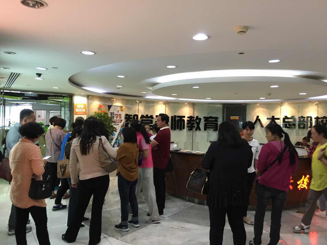 聚智堂最新消息揭秘，小巷中的隐藏特色小店探索指南！